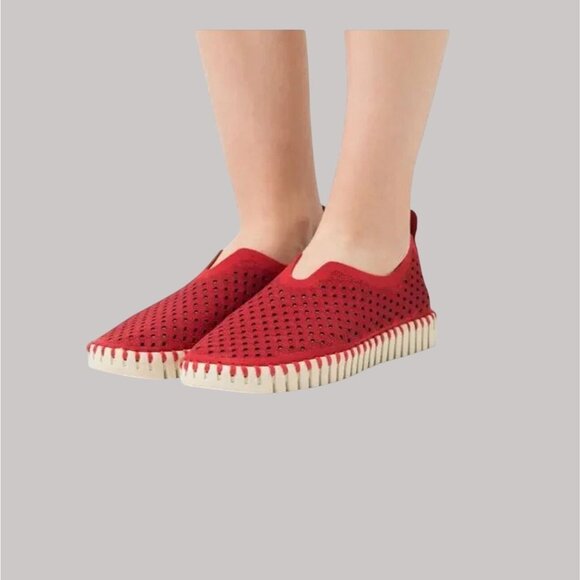 Ilse Jacobsen Tulip Shoes US 9.5 EU 40 Red Perforated Flats Lightweight Comfort - Picture 1 of 13
